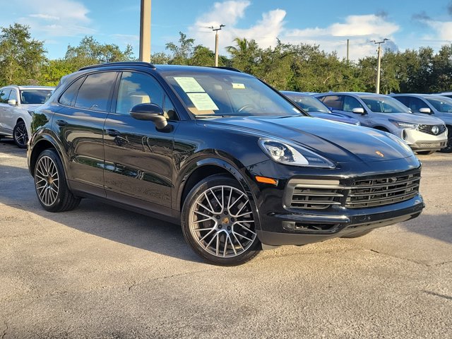 Used 2022 Porsche Cayenne Platinum Edition AWD/4WD image 1