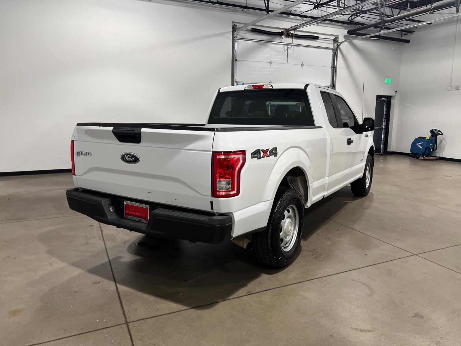 Used 2015 Ford F150 XL image 3