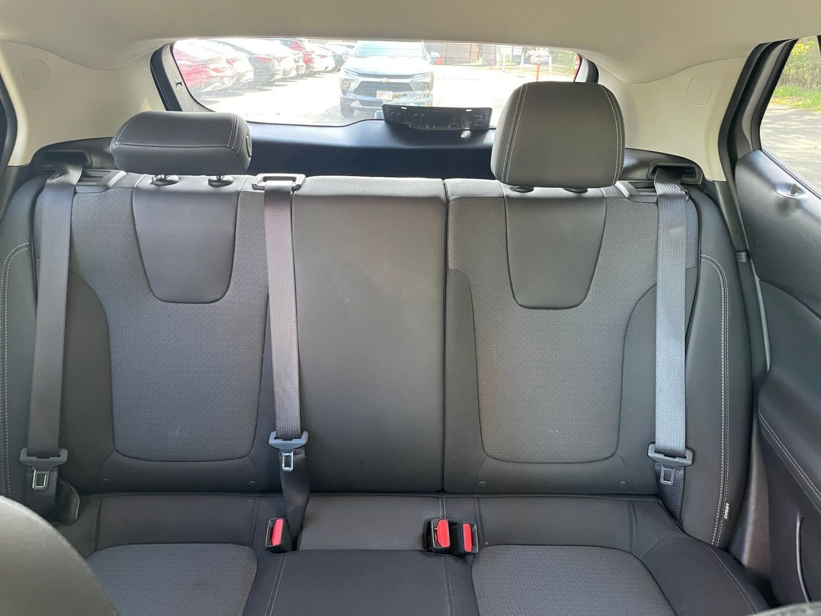 Used 2025 Buick Encore GX Preferred image 37