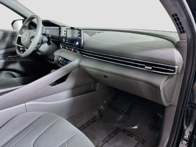 Used 2021 Hyundai Elantra SEL w/ Convenience Package FWD image 29