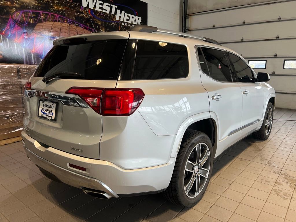 Used 2018 GMC Acadia Denali w/ LPO, Floor Liner Package image 10