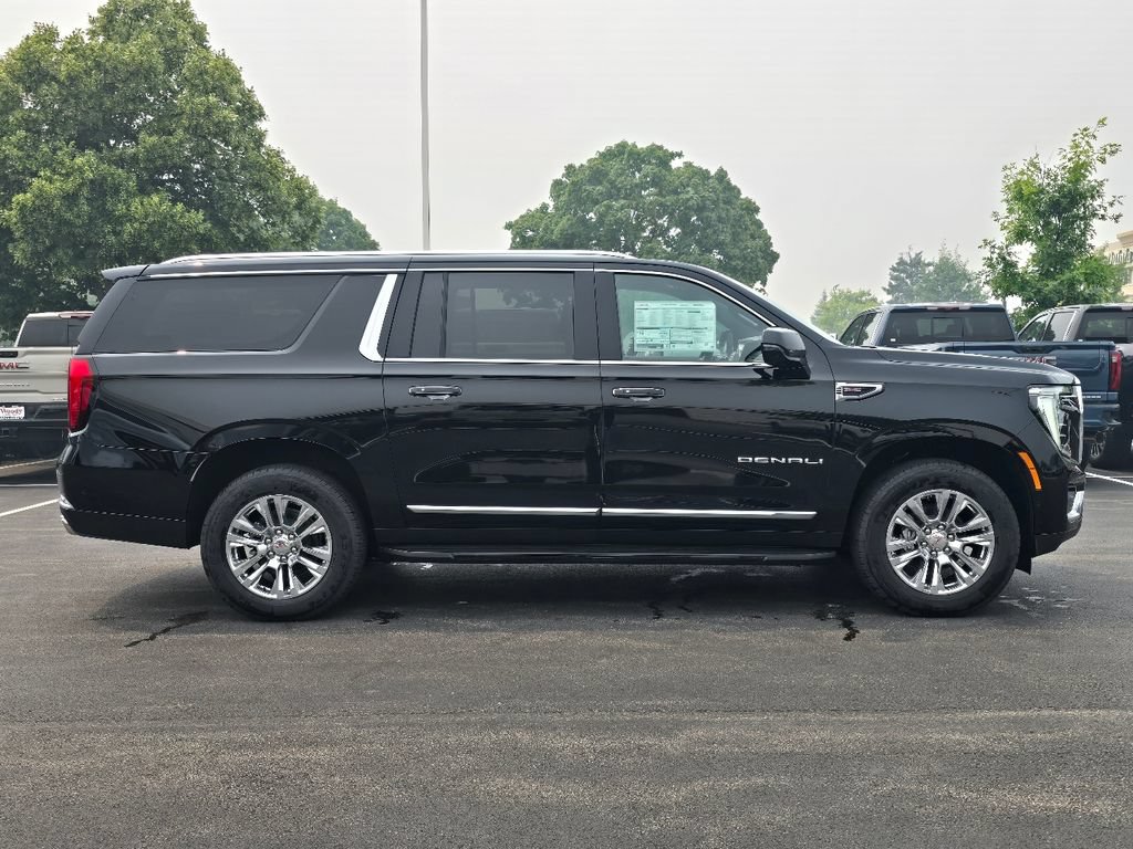 New 2026 GMC Yukon XL Denali w/ Advanced Technology Package AWD/4WD image 7