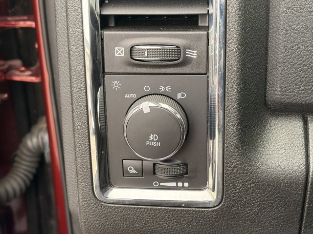 Used 2017 RAM 3500 Laramie w/ Convenience Group image 27