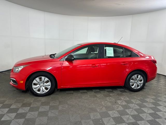 Used 2015 Chevrolet Cruze LS image 6