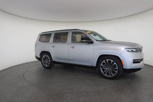 Used 2023 Jeep Grand Wagoneer Series III AWD/4WD image 25