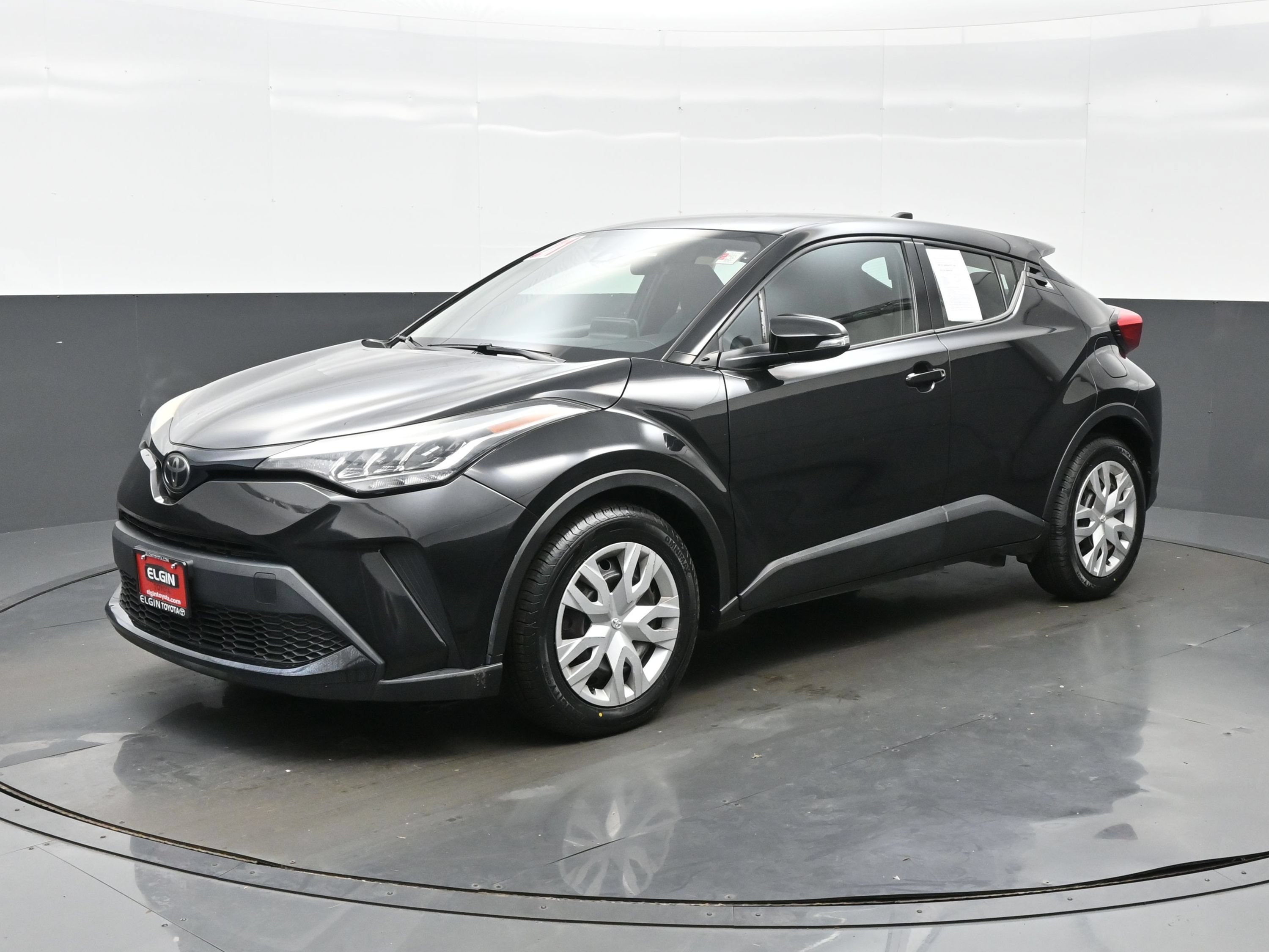 Used 2021 Toyota C-HR LE FWD image 2