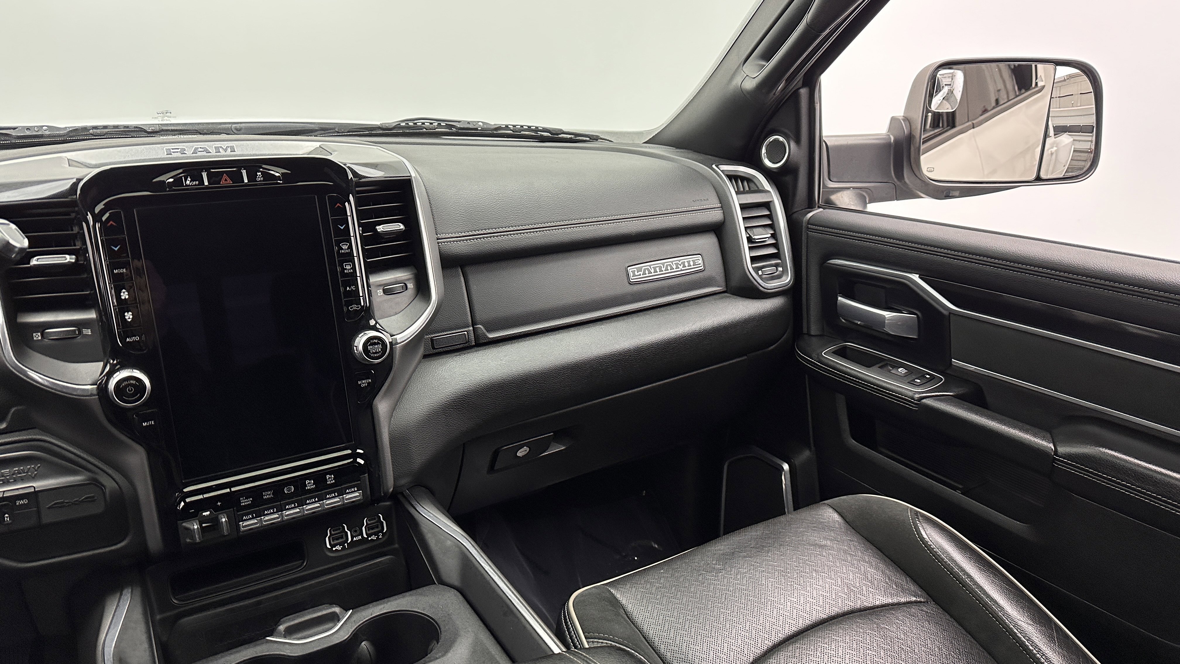 Used 2021 RAM 3500 Laramie image 35