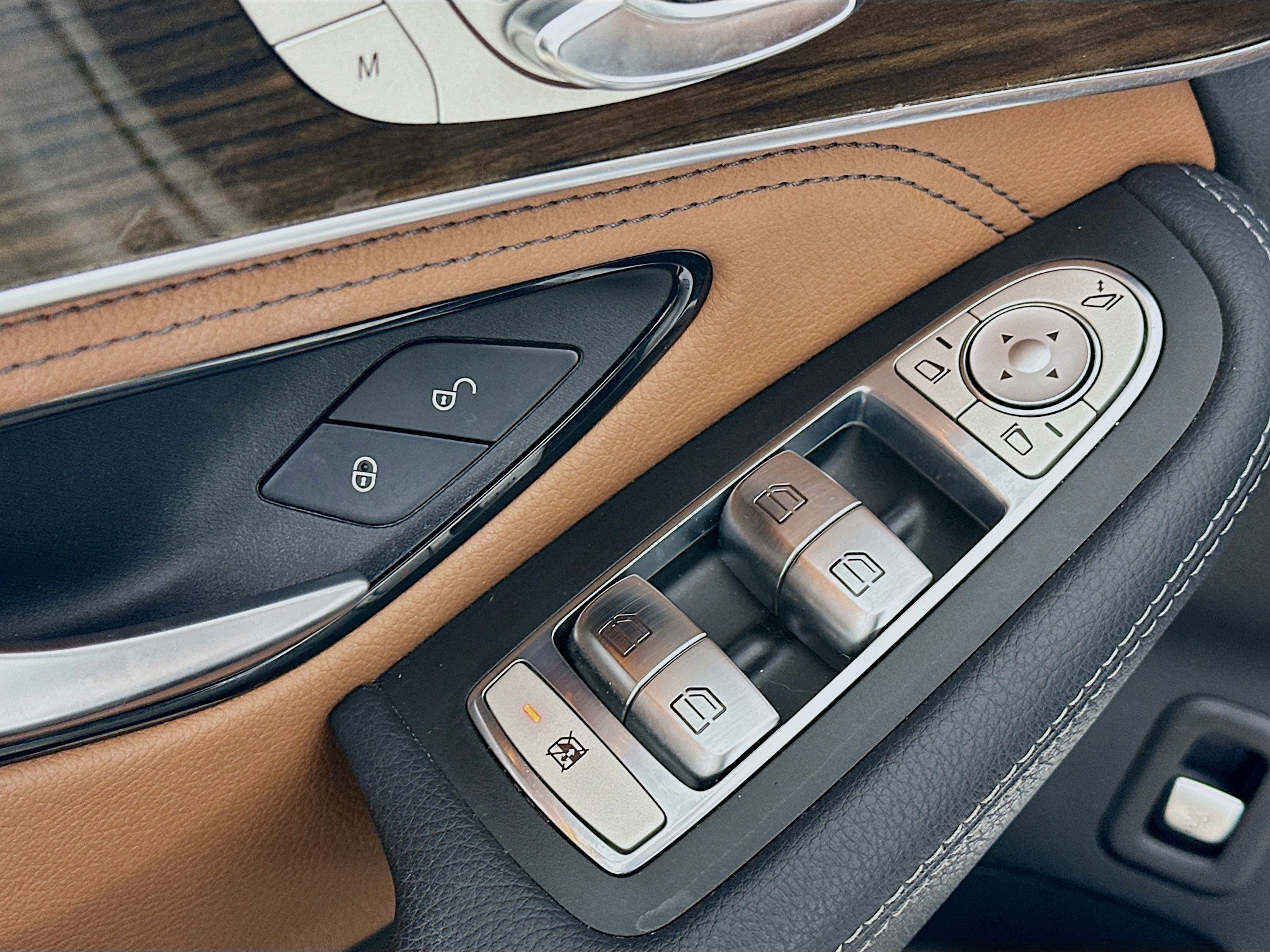 Certified 2019 Mercedes-Benz GLC 43 AMG 4MATIC image 23