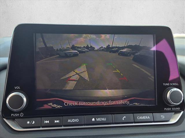 Used 2024 Nissan Rogue SV AWD/4WD image 14