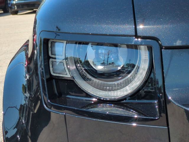Used 2025 Land Rover Defender 110 X image 9