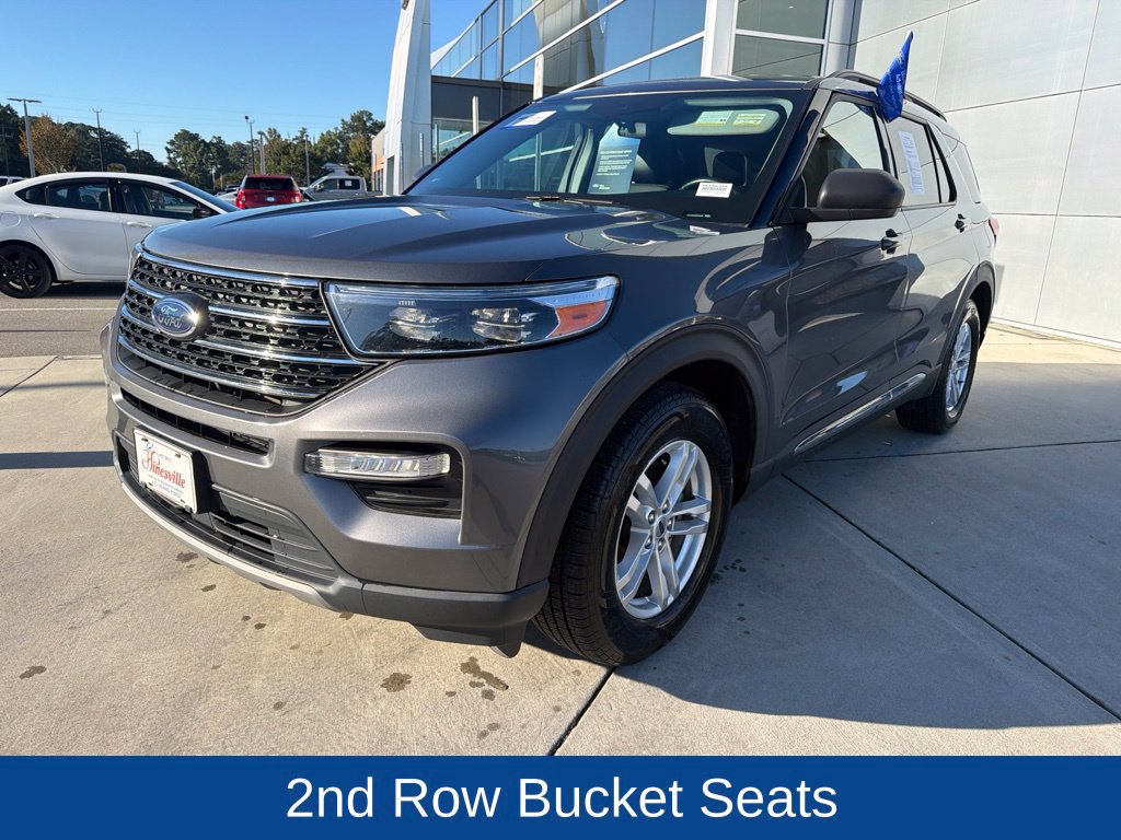 Certified 2022 Ford Explorer XLT w/ Equipment Group 202A RWD image 3