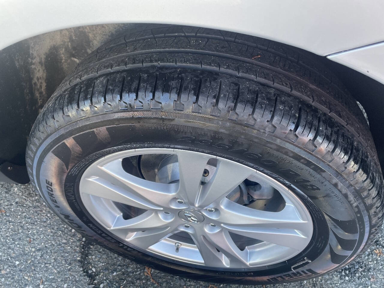 Used 2010 Hyundai Santa Fe Limited w/ Navigation Pkg 4 image 7