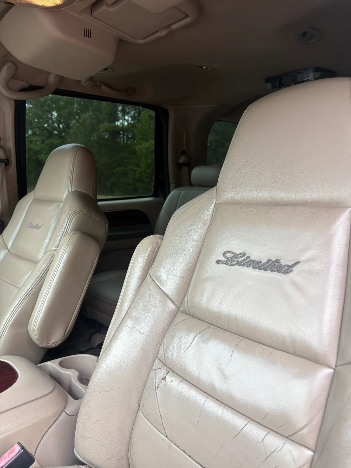 Used 2004 Ford Excursion Limited AWD/4WD image 39