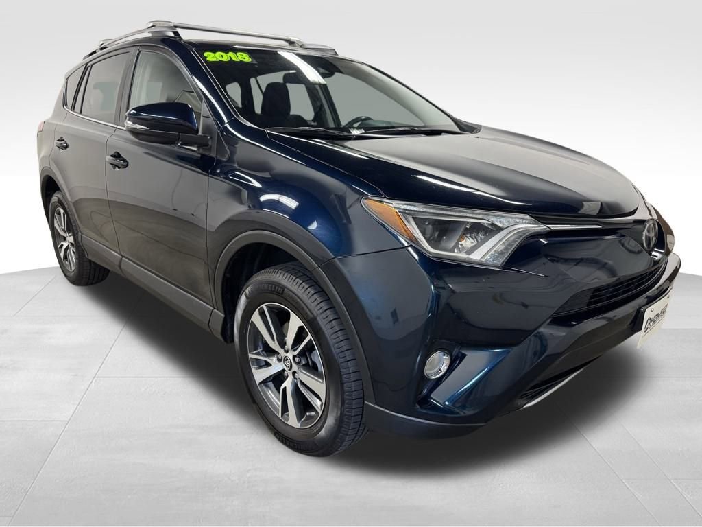 Used 2018 Toyota RAV4 XLE image 3