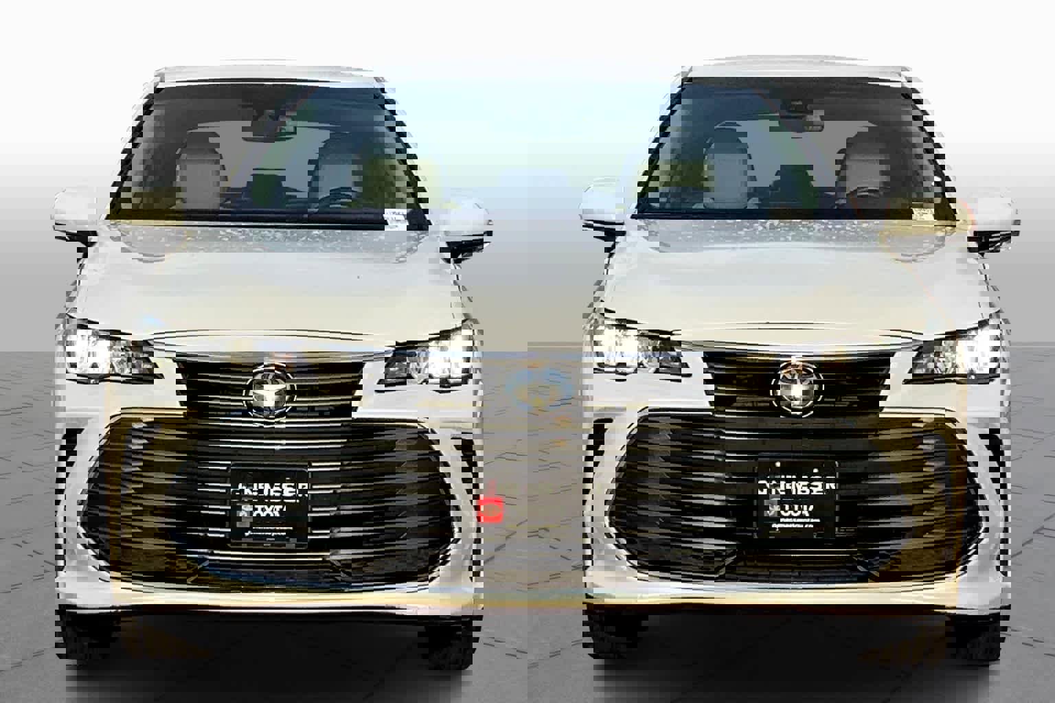 Used 2020 Toyota Avalon XLE image 3