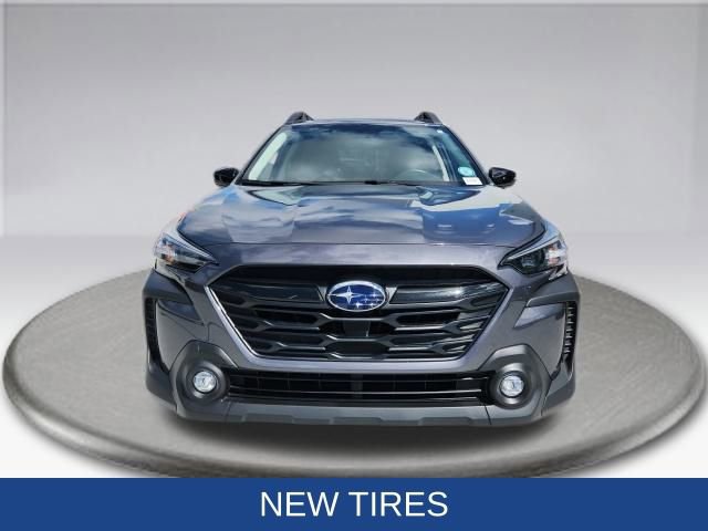 Used 2025 Subaru Outback Onyx Edition image 11