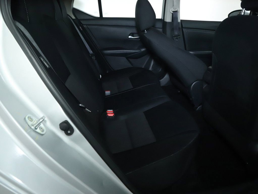 Certified 2023 Nissan Sentra SV FWD image 33