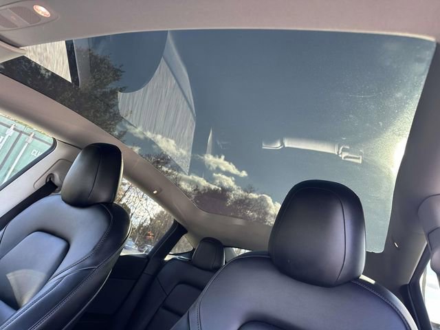 Used 2022 Tesla Model Y Long Range image 15