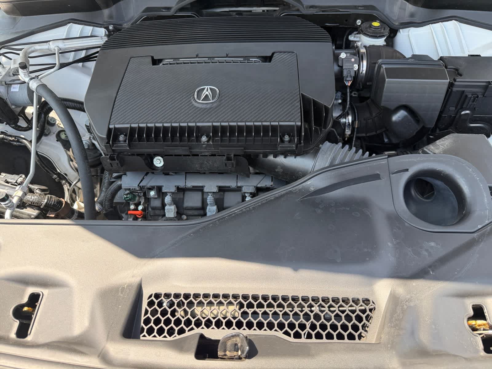 Used 2024 Acura MDX SH-AWD w/ Technology Package image 8