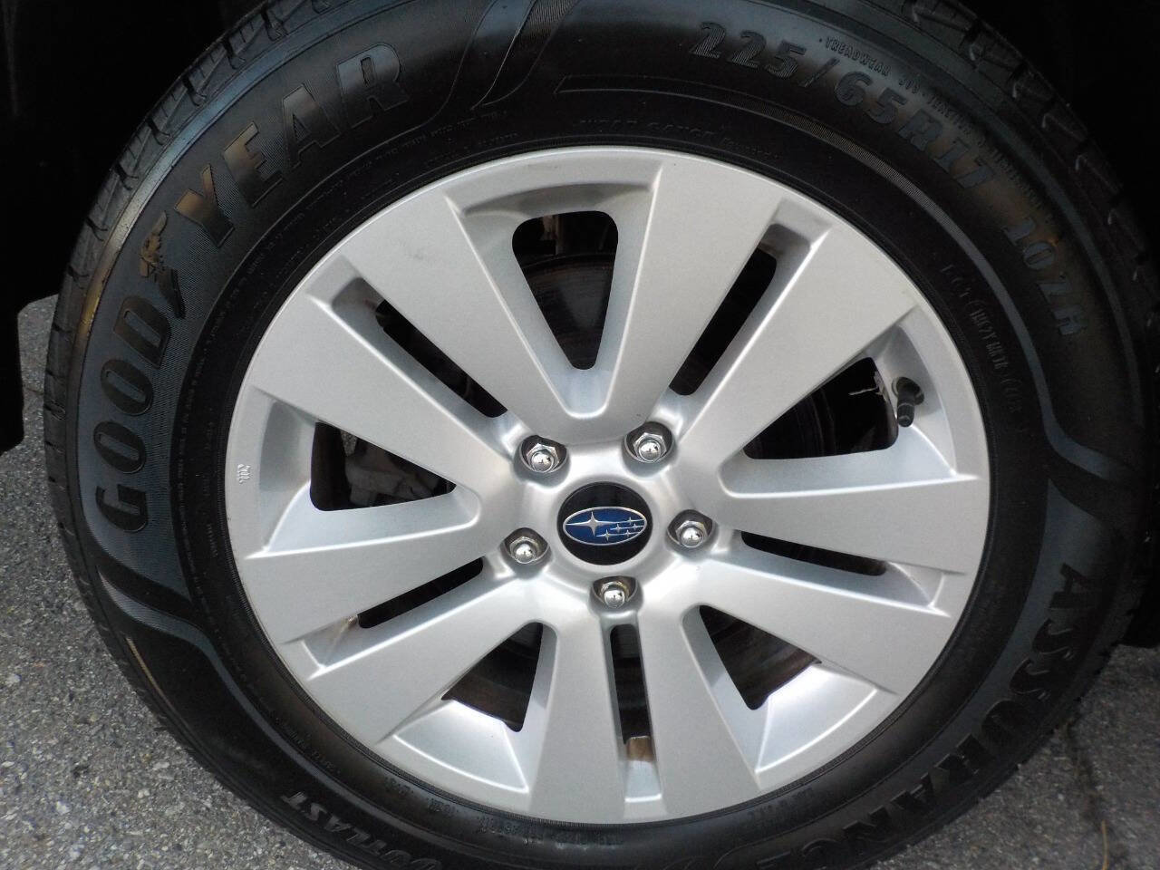 Used 2019 Subaru Outback 2.5i Premium image 27