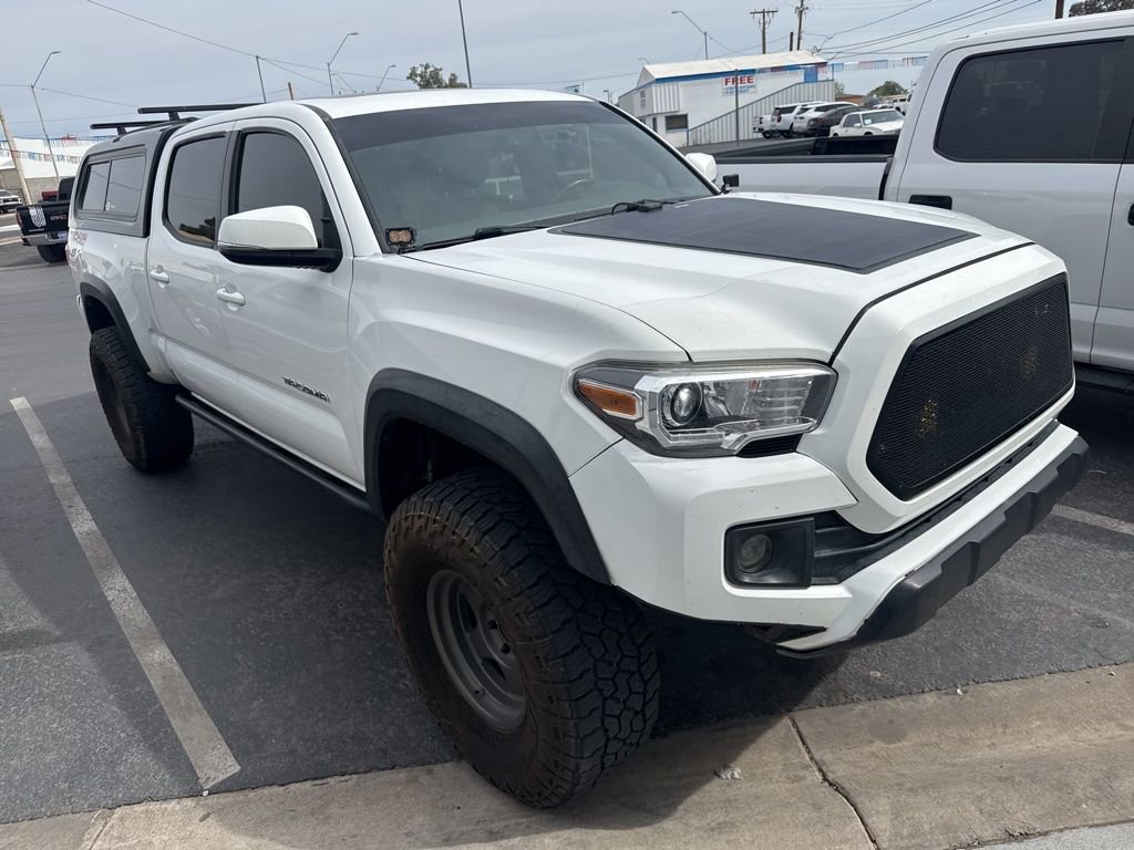 Used 2016 Toyota Tacoma TRD Off-Road AWD/4WD image 2