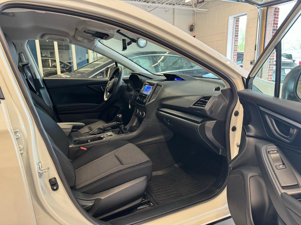 Used 2021 Subaru Crosstrek 2.0i AWD/4WD image 23