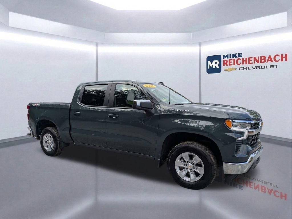 Used 2025 Chevrolet Silverado 1500 LT AWD/4WD image 2