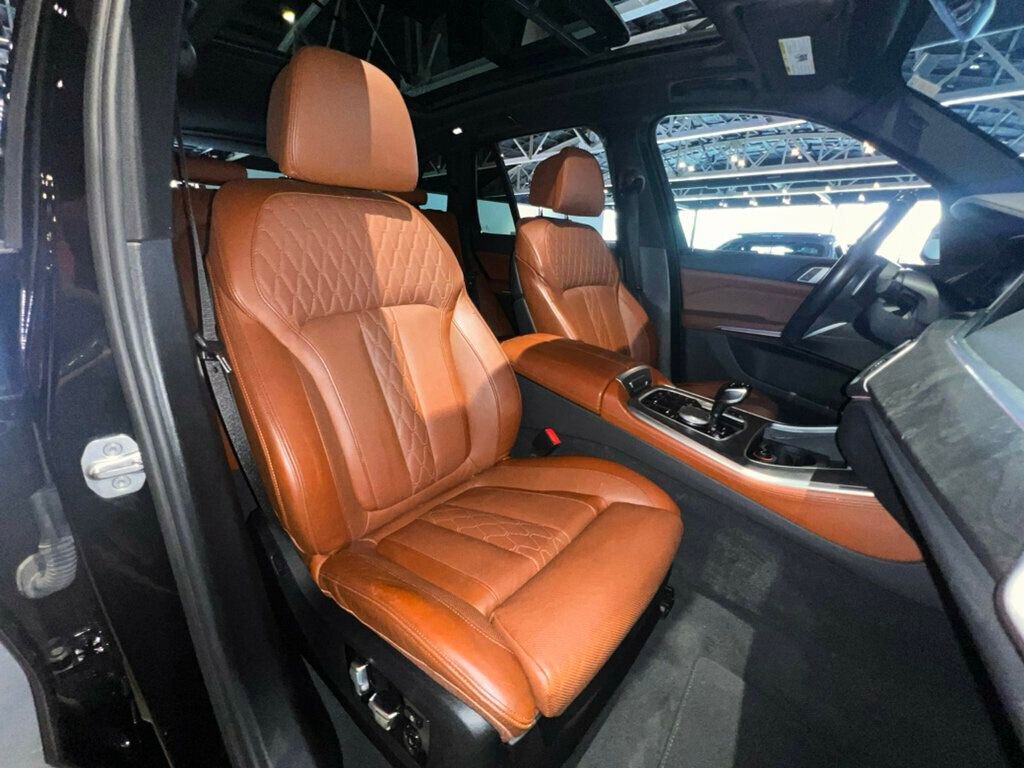Used 2022 BMW X5 xDrive40i w/ M Sport Package image 33