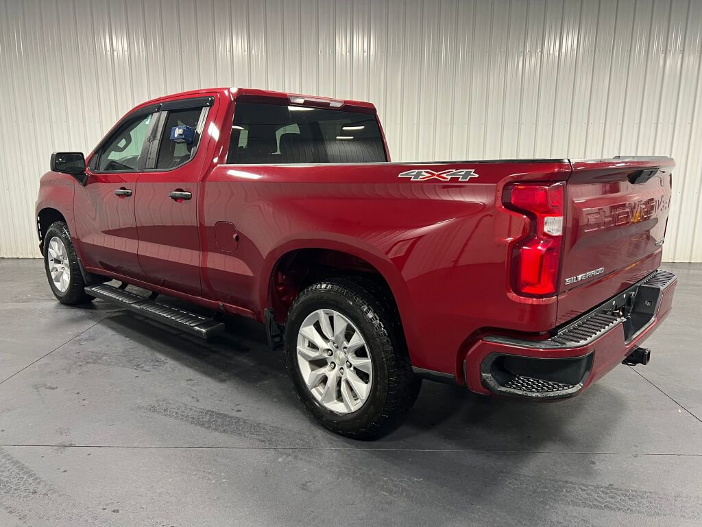 Used 2020 Chevrolet Silverado 1500 Custom w/ Custom Value Package image 15