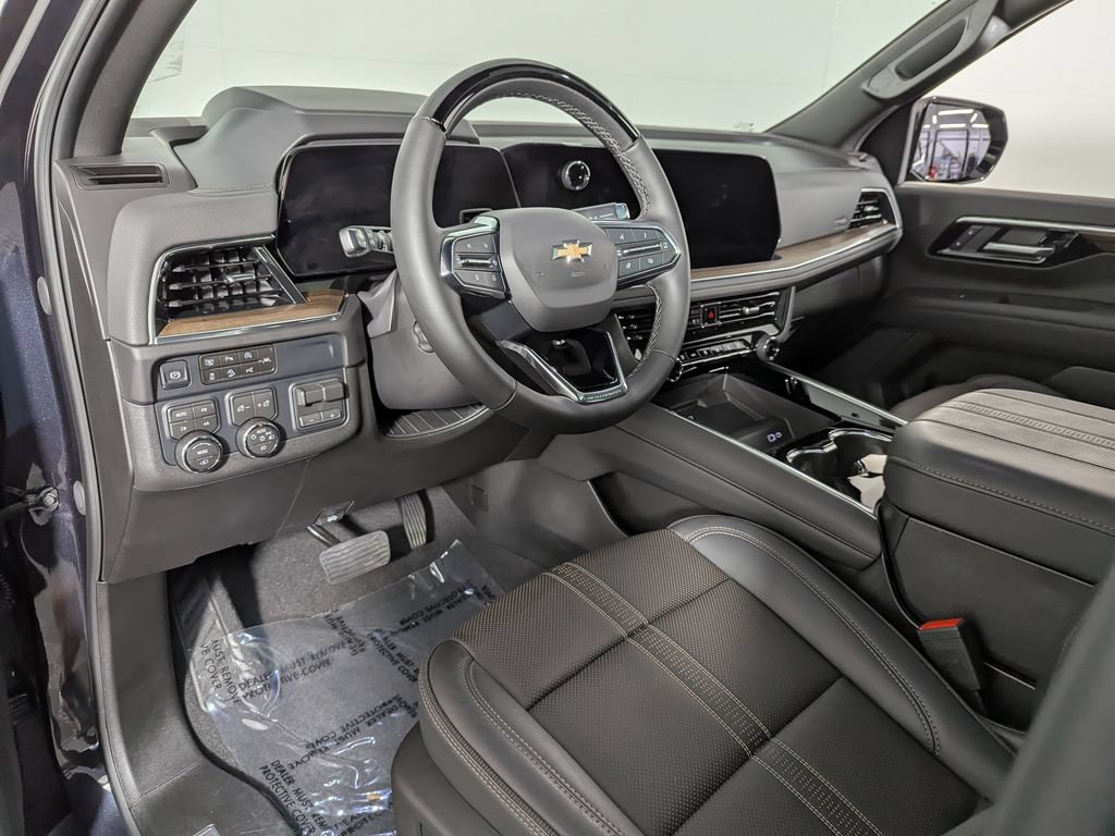 Used 2026 Chevrolet Tahoe High Country AWD/4WD image 15