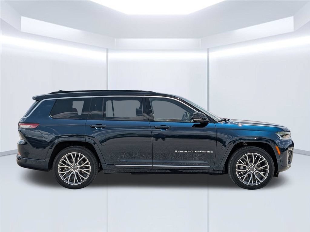 New 2026 Jeep Grand Cherokee L Summit AWD/4WD image 7