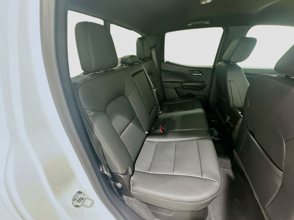 New 2026 GMC Canyon Elevation w/ Convenience Package RWD image 28