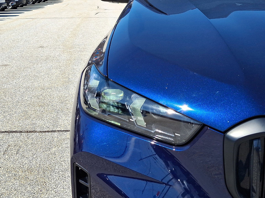 Used 2024 BMW X5 xDrive40i w/ M Sport Package image 28