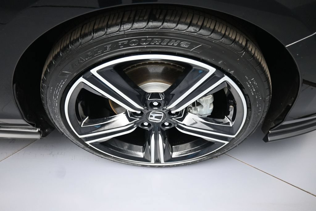 Used 2025 Honda Accord Sport image 13