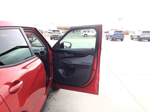 New 2026 Chevrolet TrailBlazer LS w/ LS Convenience Package AWD/4WD image 18