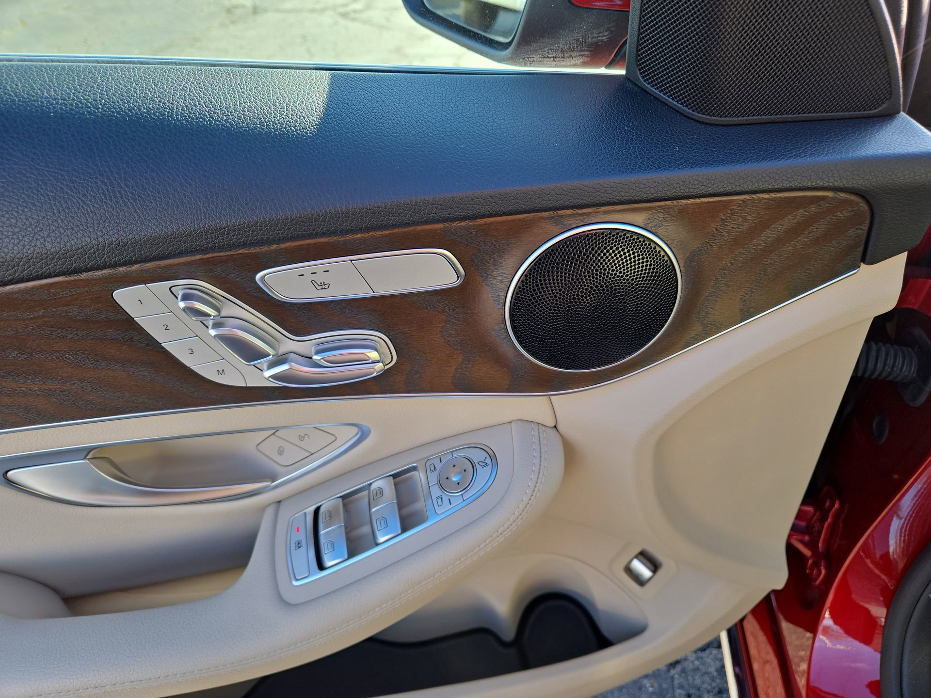 Used 2018 Mercedes-Benz C 300 Sedan image 31