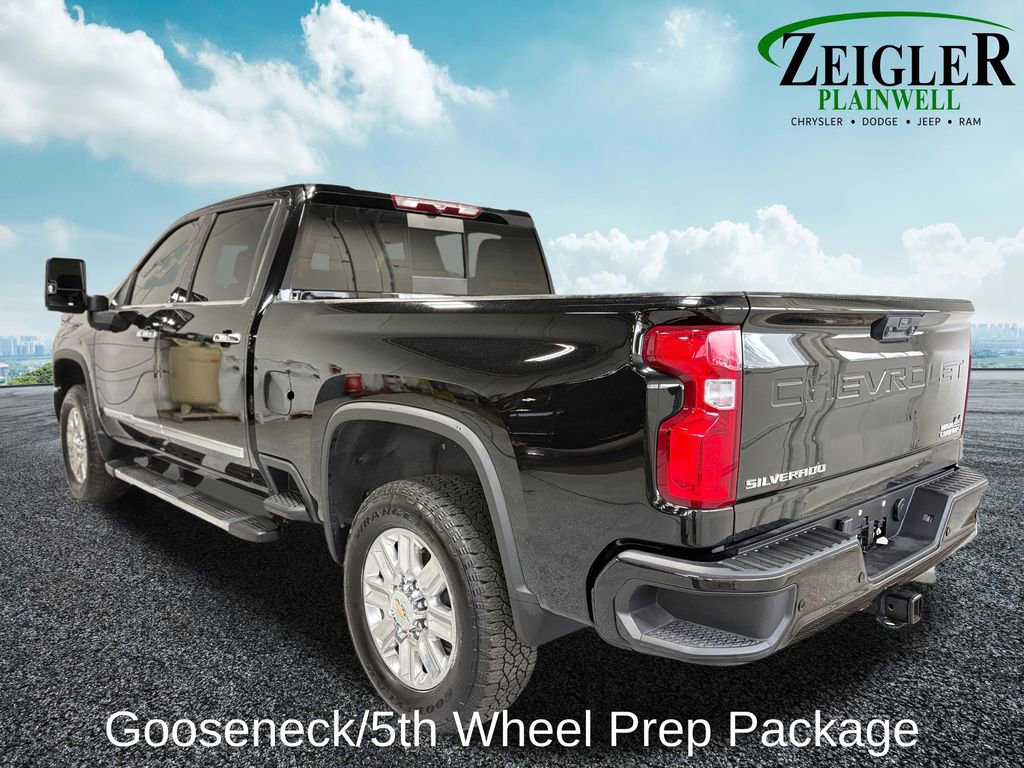 Used 2024 Chevrolet Silverado 2500 High Country image 5
