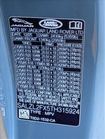 New 2026 Land Rover Range Rover Evoque Dynamic SE image 17