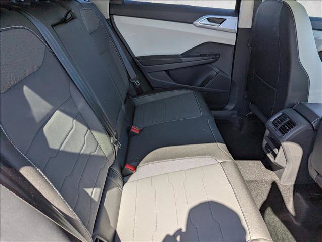 New 2026 Volkswagen Taos SE FWD image 30