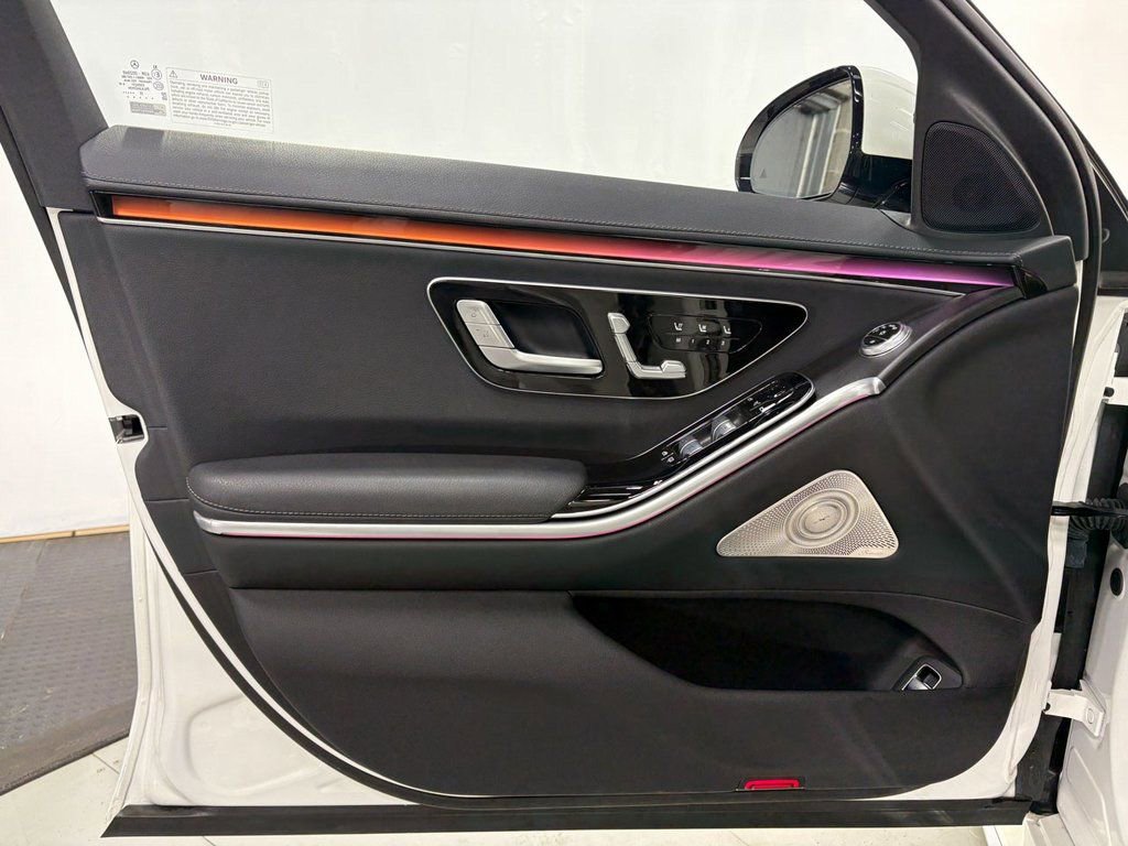 Used 2023 Mercedes-Benz S 500 4MATIC w/ AMG Line image 5