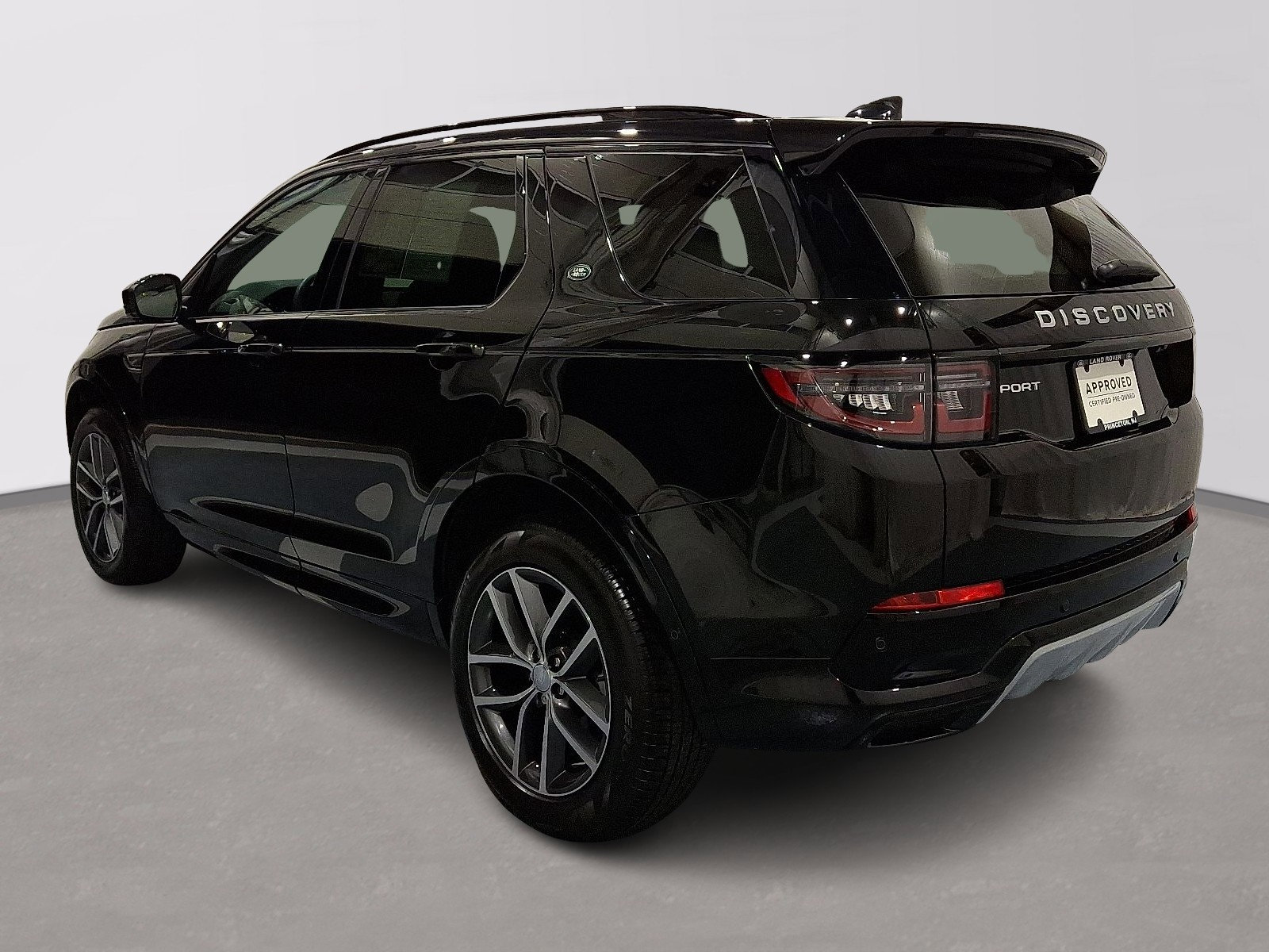 Certified 2025 Land Rover Discovery Sport S image 3