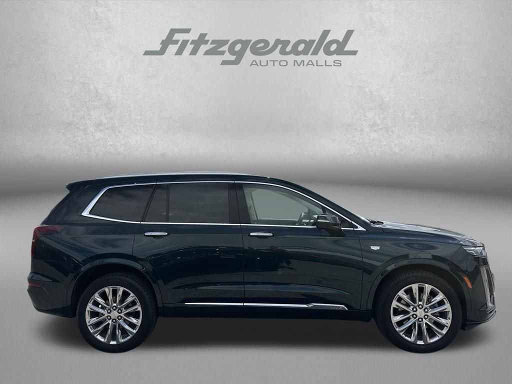 Used 2024 Cadillac XT6 Premium Luxury image 4