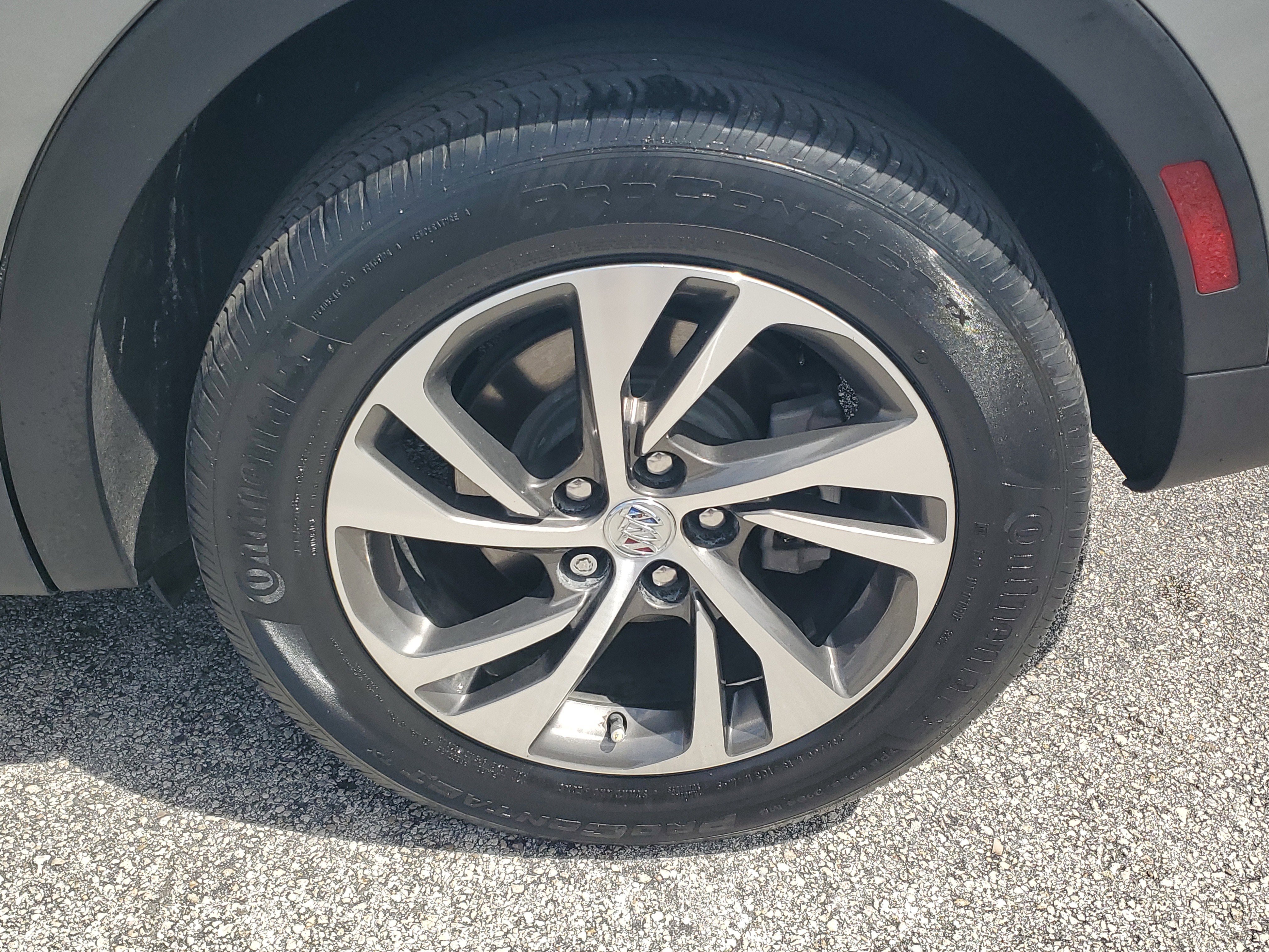 Used 2023 Buick Envision Essence FWD image 9