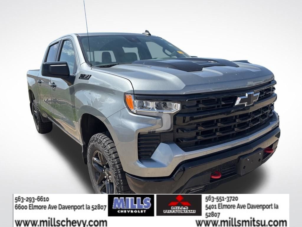 Used 2023 Chevrolet Silverado 1500 LT Trail Boss w/ Convenience Package II AWD/4WD image 2