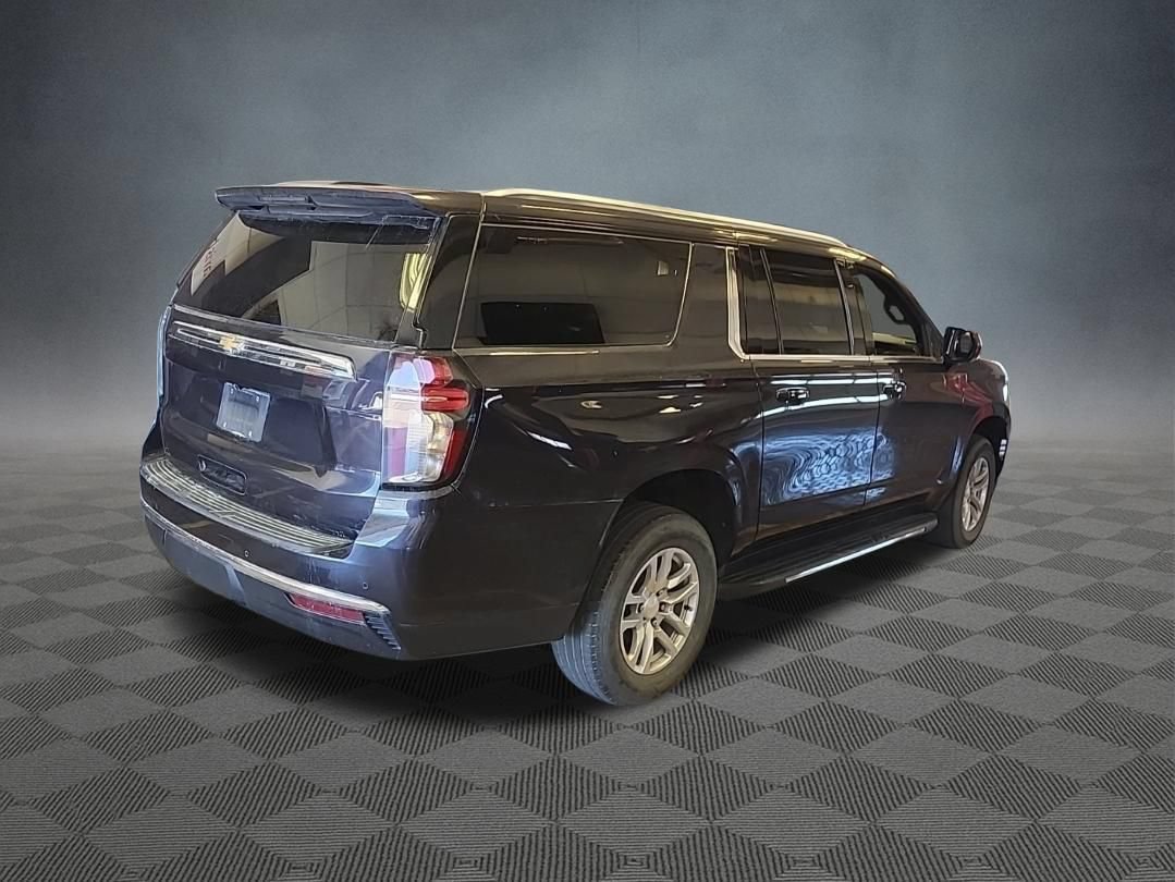 Used 2022 Chevrolet Suburban LT AWD/4WD image 6