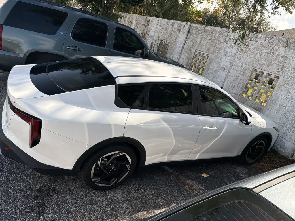 Certified 2025 Kia K4 EX FWD image 3