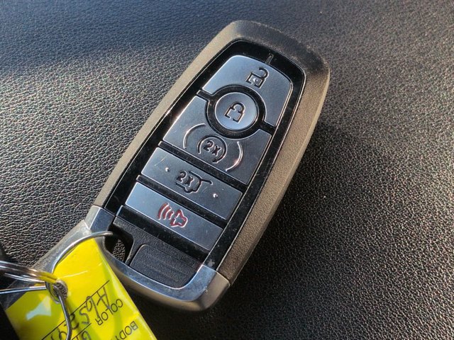 Used 2021 Ford Edge ST-Line FWD image 27