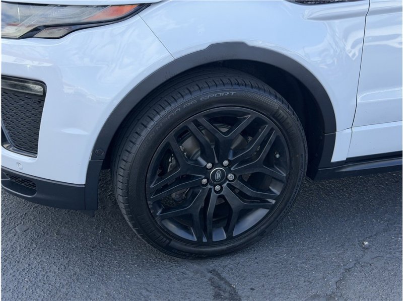 Used 2017 Land Rover Range Rover Evoque HSE Dynamic image 12