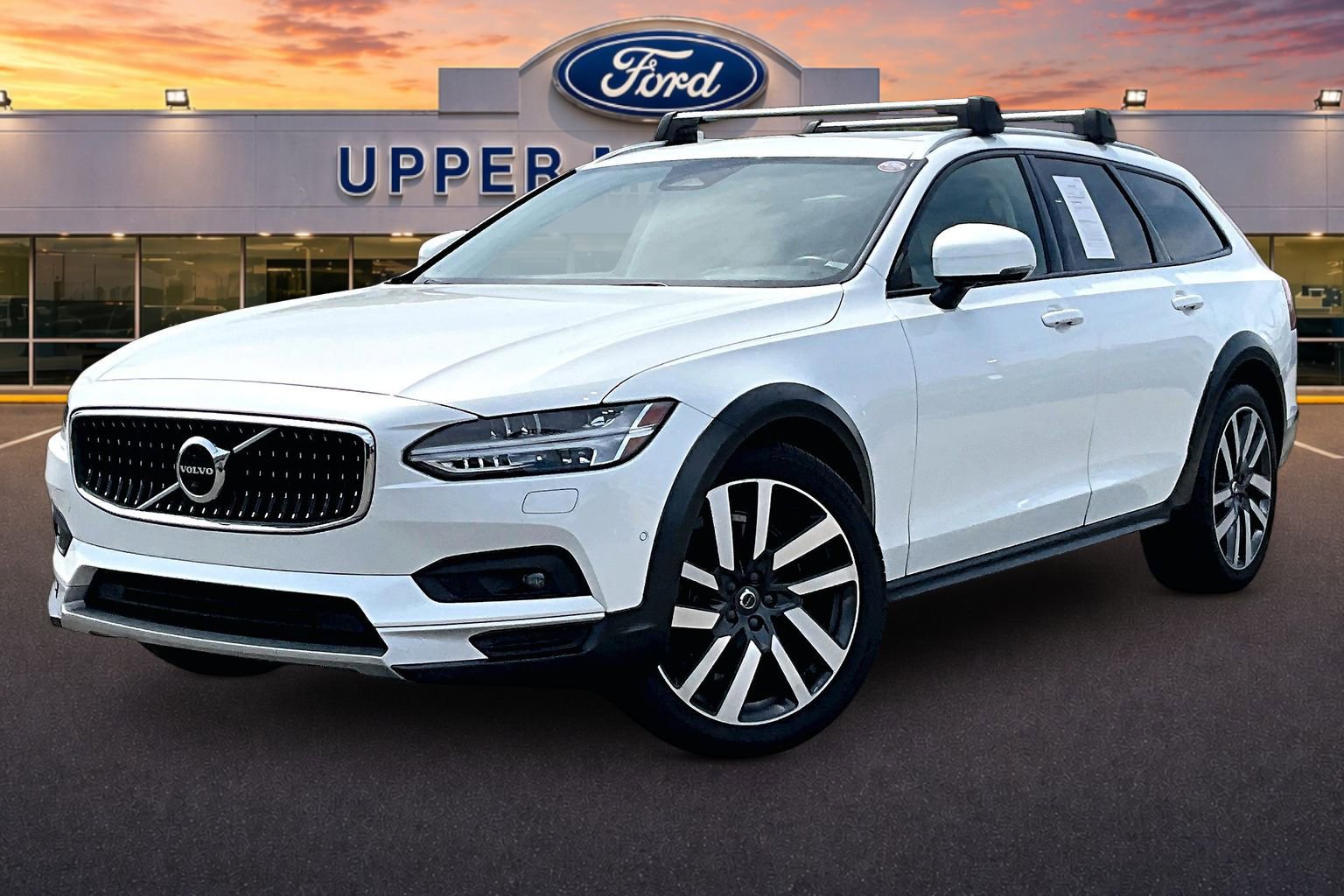 Used 2023 Volvo V90 B6 Cross Country Ultimate AWD/4WD image 12