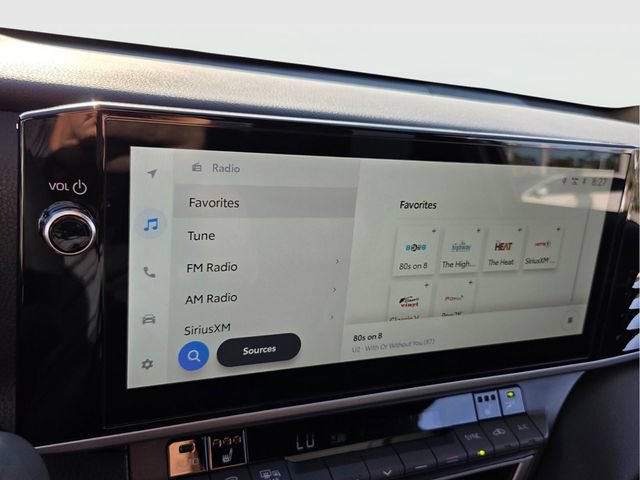 Used 2025 Toyota Camry XSE FWD image 25